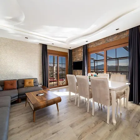 Exceptional Villa With Private Pool And Gorgeous View In Antalya Appartamento